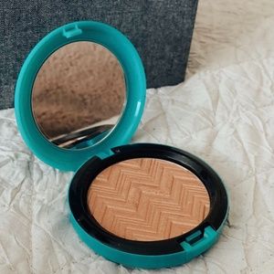 Mac bronzer